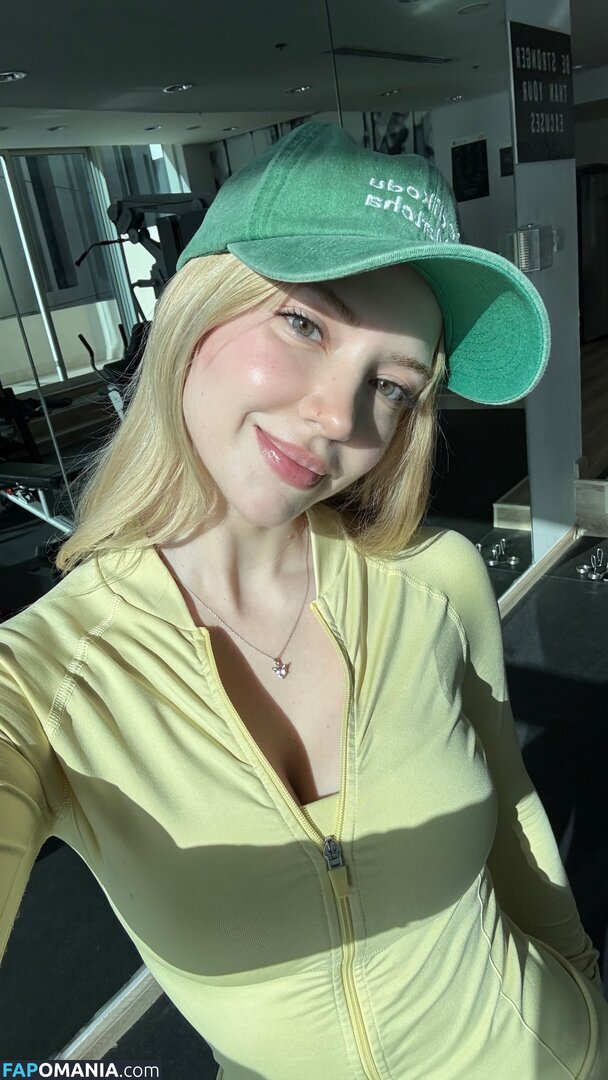 Kardelen Öztaş / Snowfuckerr / Snowmaiid Naken OnlyFans  Läckta Foto #50