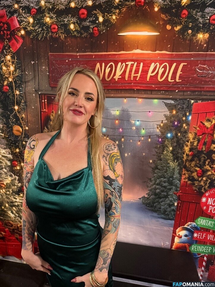 SoakingUmbrella Naken OnlyFans  Läckta Foto #2