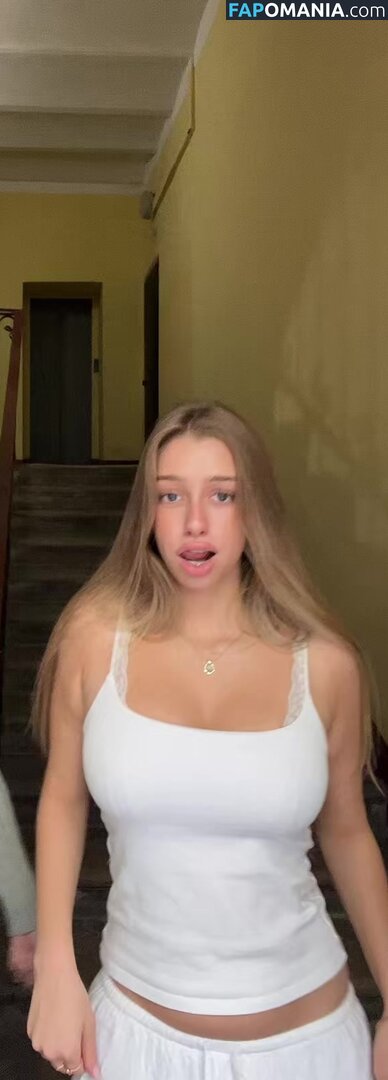 https: / sofyaplotnikova / xsofya_x Naken OnlyFans  Läckta Foto #10