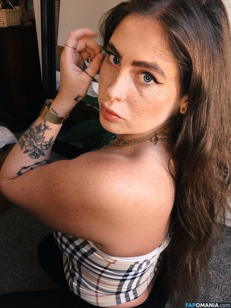 motherr_gucci / somethinginconspicuous Naken OnlyFans  Läckta Foto #5