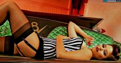 Sophia Bush / sophiabush Naken OnlyFans  Läckta Foto #8