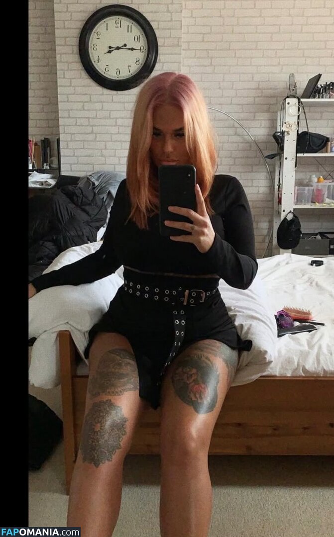 Sophie Henson / https: / sophiehenson Naken OnlyFans  Läckta Foto #6