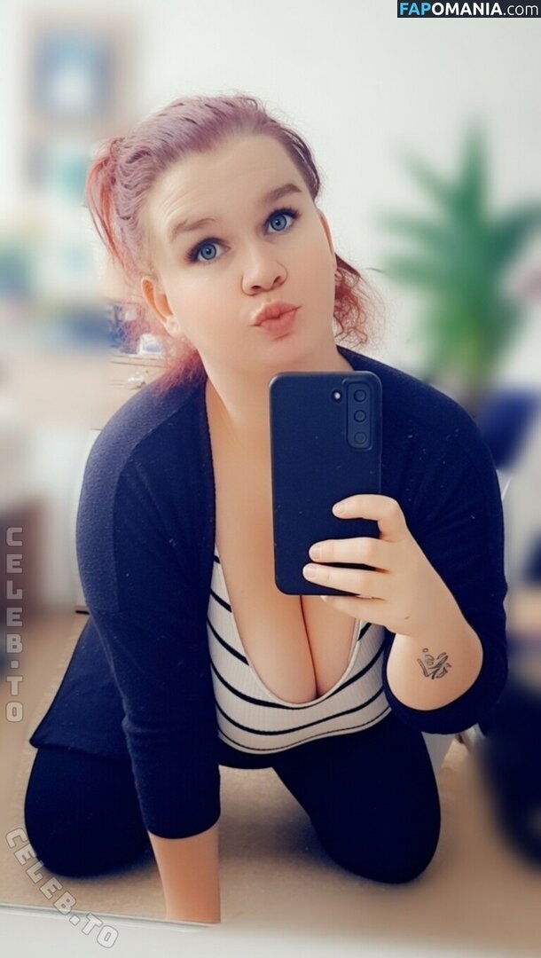 SophieSchmande / https: / sophie_schmande Naken OnlyFans  Läckta Foto #3
