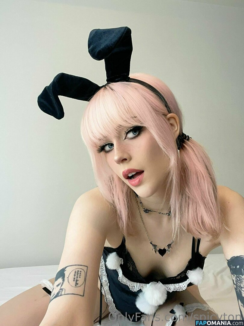 silkton / spicyton Naken OnlyFans  Läckta Foto #1