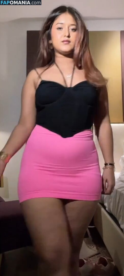 Srishtiroyyyy / srishtiroyyy Naken OnlyFans  Läckta Foto #1