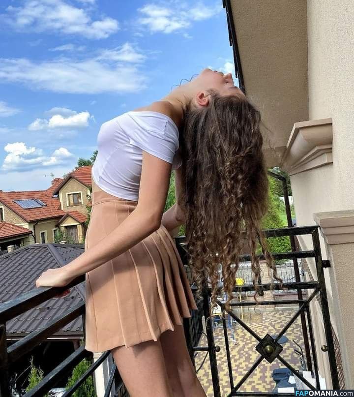 Derwald / Stefania Deriabina / st.efania4105 / xostefania Naken OnlyFans  Läckta Foto #17
