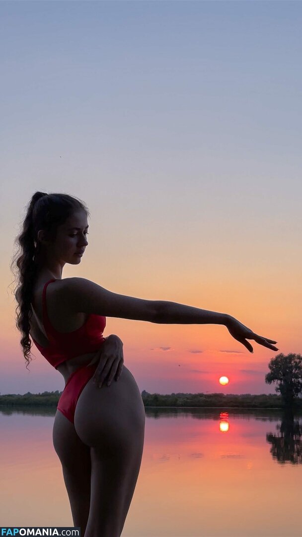 Derwald / Stefania Deriabina / st.efania4105 / xostefania Naken OnlyFans  Läckta Foto #162
