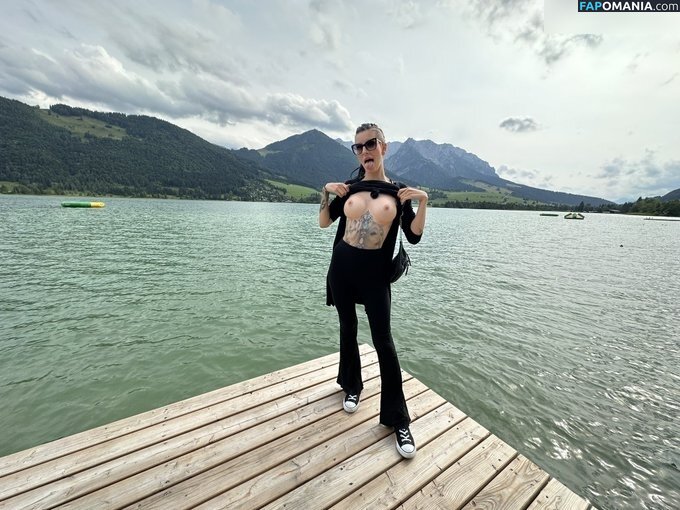 Stella von Monroe / stellavonmonroe Naken OnlyFans  Läckta Foto #7