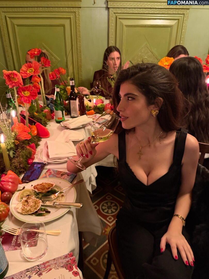 Stephanie Nassar / nassarstephanie Naken OnlyFans  Läckta Foto #3