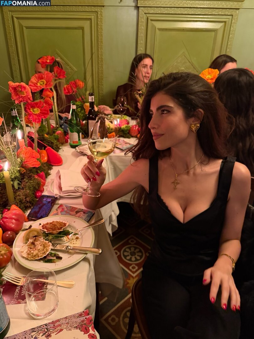 Stephanie Nassar / nassarstephanie Naken OnlyFans  Läckta Foto #8