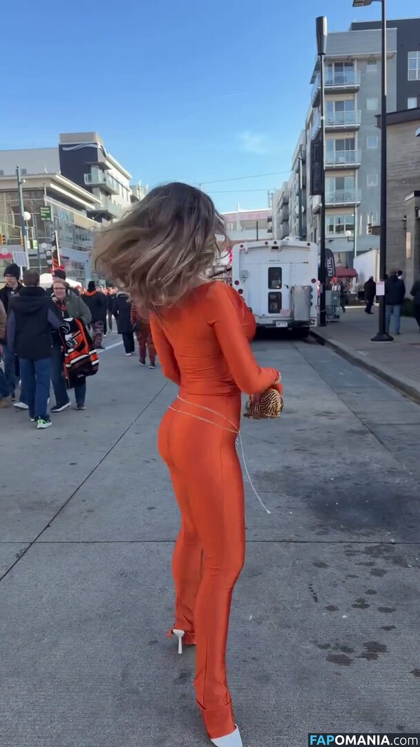 Stephanie Niles / https: / nileees Naken OnlyFans  Läckta Foto #10