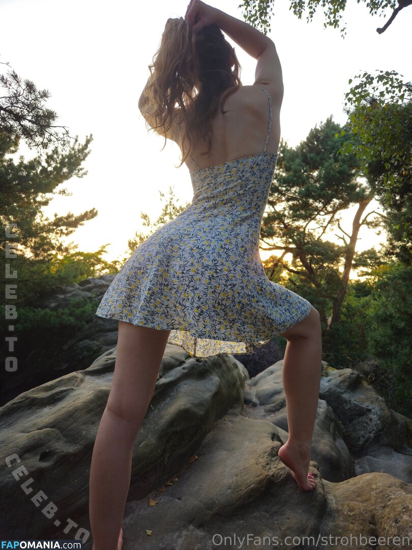 strohbeeren Naken OnlyFans  Läckta Foto #2