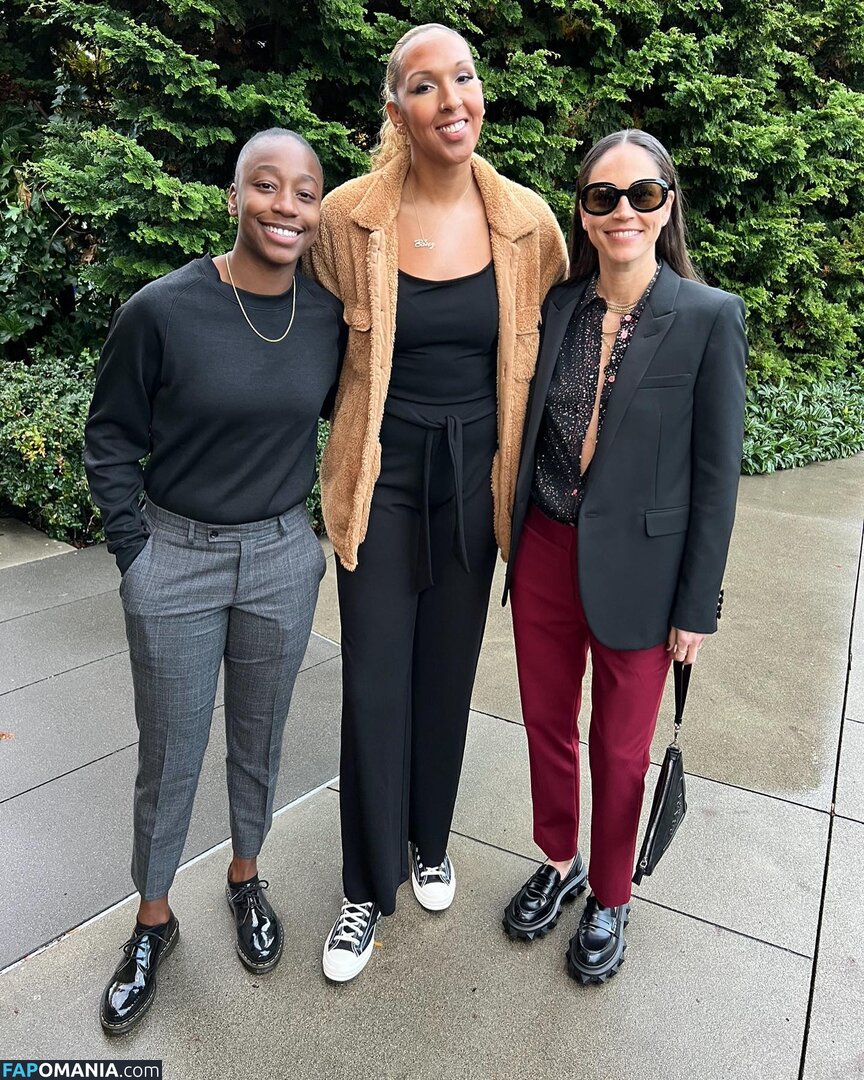 Sue Bird / WNBA Player / https: / s10bird / sbird10 Naken OnlyFans  Läckta Foto #1