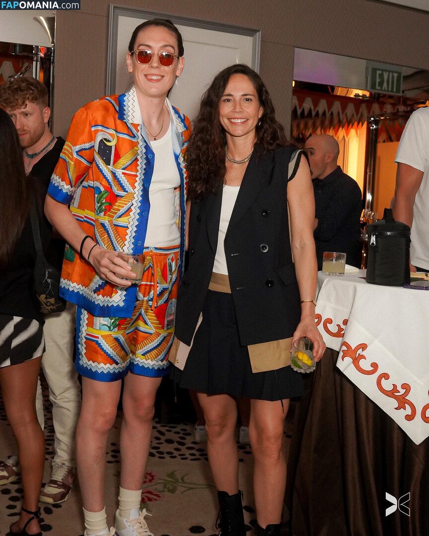 Sue Bird / WNBA Player / https: / s10bird / sbird10 Naken OnlyFans  Läckta Foto #14