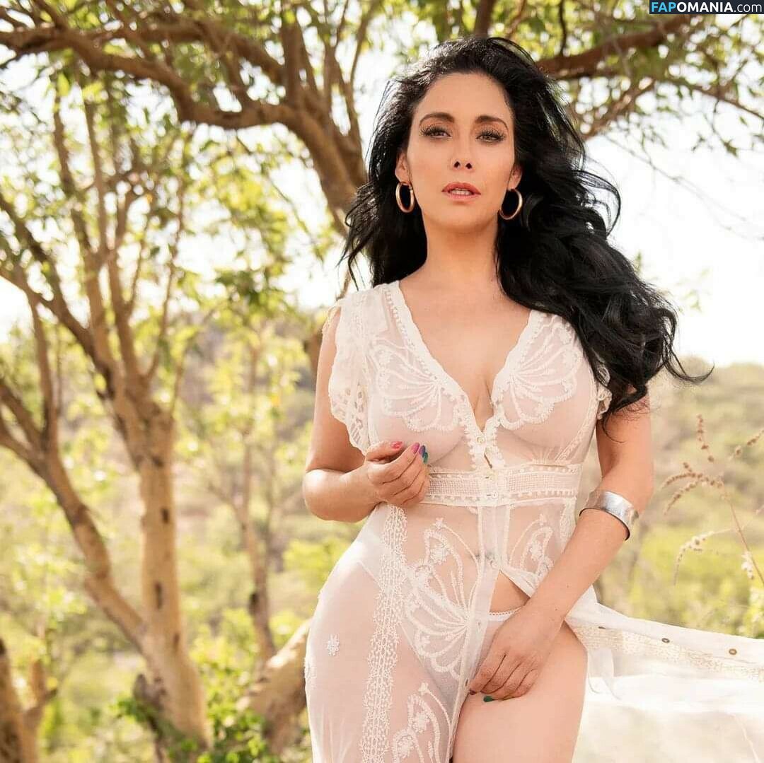 Sugey Abrego / https: / sugeyabrego / sugeyabregotv Naken OnlyFans  Läckta Foto #38