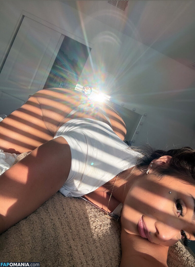 a.mariee28 / https: / sukiwithagoodcoochie Naken OnlyFans  Läckta Foto #1