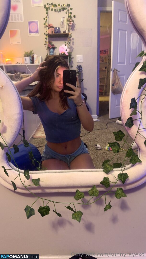 https: / sunnyrayexo / sunnyrayexoxo / sunnyrayxo / sunnyrayyxo Naken OnlyFans  Läckta Foto #3