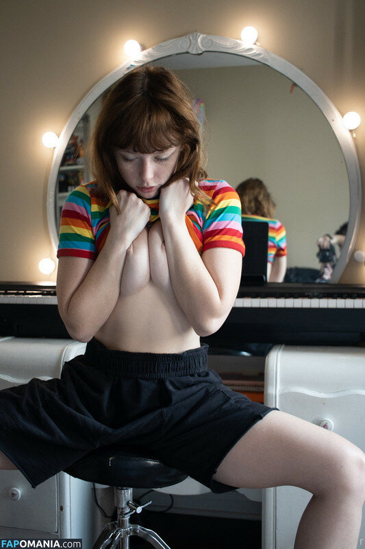 Suzanna Son Naken OnlyFans  Läckta Foto #10