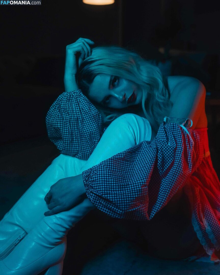 Sweetdistortion / sasha_simple Naken OnlyFans  Läckta Foto #2