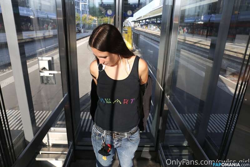 Swiss-Girl / https: / swiss-girl-vip / swissgirlvanessa Naken OnlyFans  Läckta Foto #12