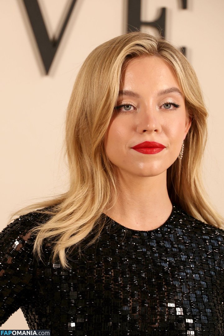 Sydney Sweeney Naken Läckta Foto #187