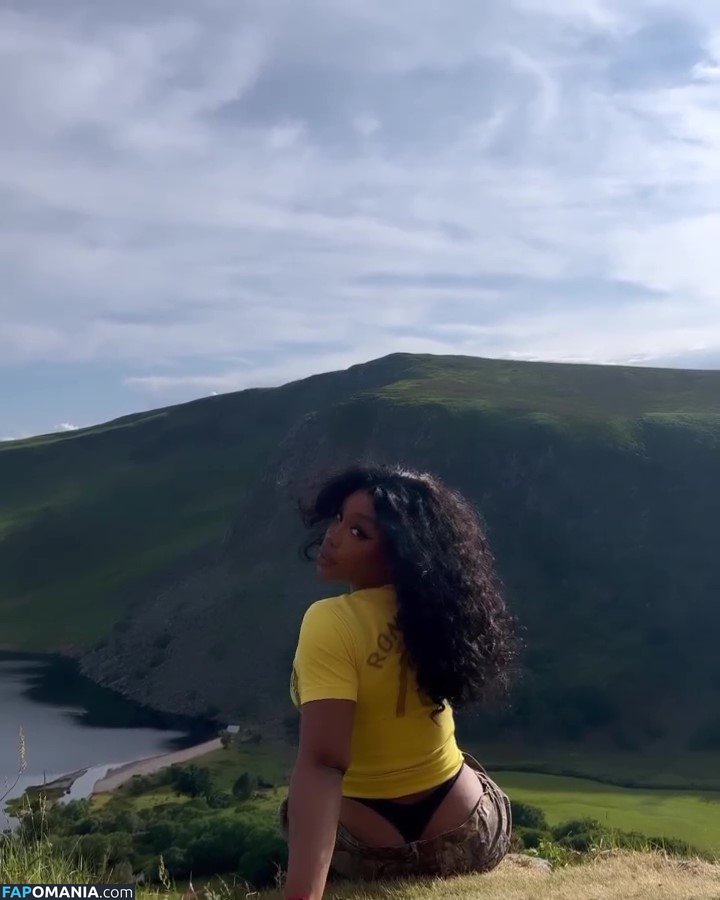 SZA / Solana Rowe / thejad3x Naken OnlyFans  Läckta Foto #23