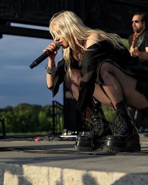 Taylor Momsen