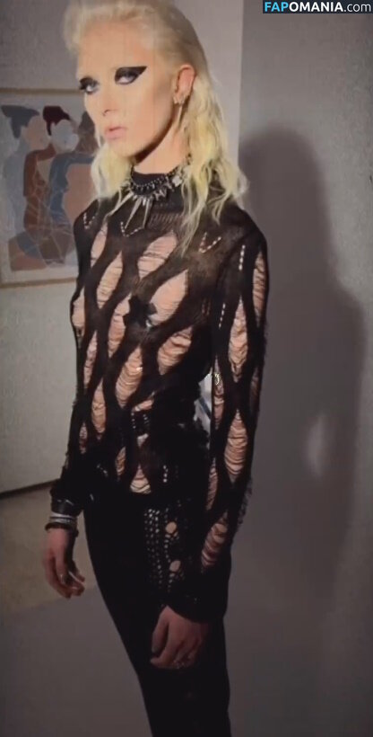 Taylor Momsen / aryelsoul / taylormomsen Naken OnlyFans  Läckta Foto #392