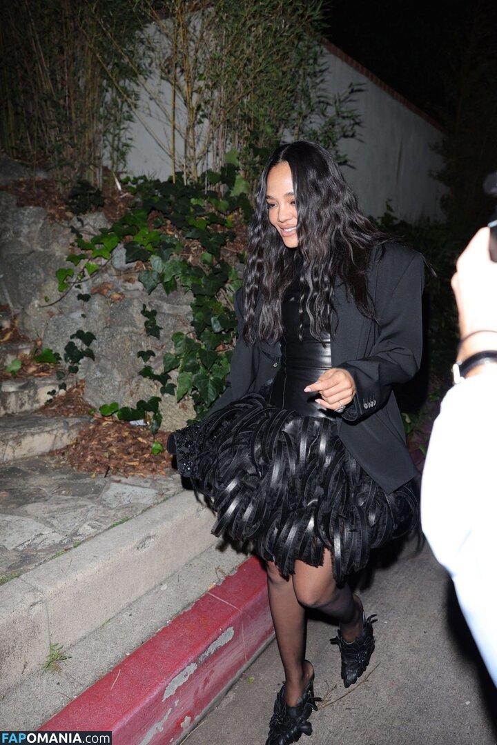 Tessa Thompson / tessamaethompson / tessathompsonx Naken OnlyFans  Läckta Foto #8
