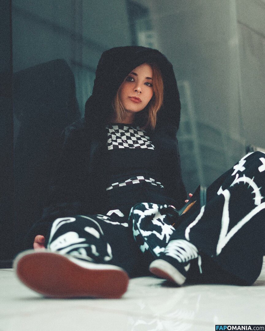 Thaiga / loud_thaiga Naken OnlyFans  Läckta Foto #2