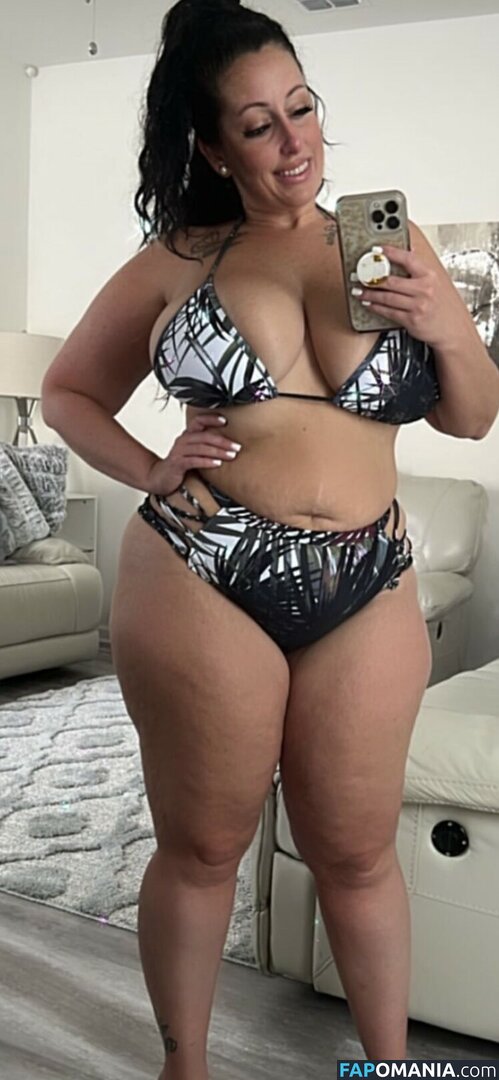 diamondntheruff103 / italianuniqueen / thickitalianmami Naken OnlyFans  Läckta Foto #8