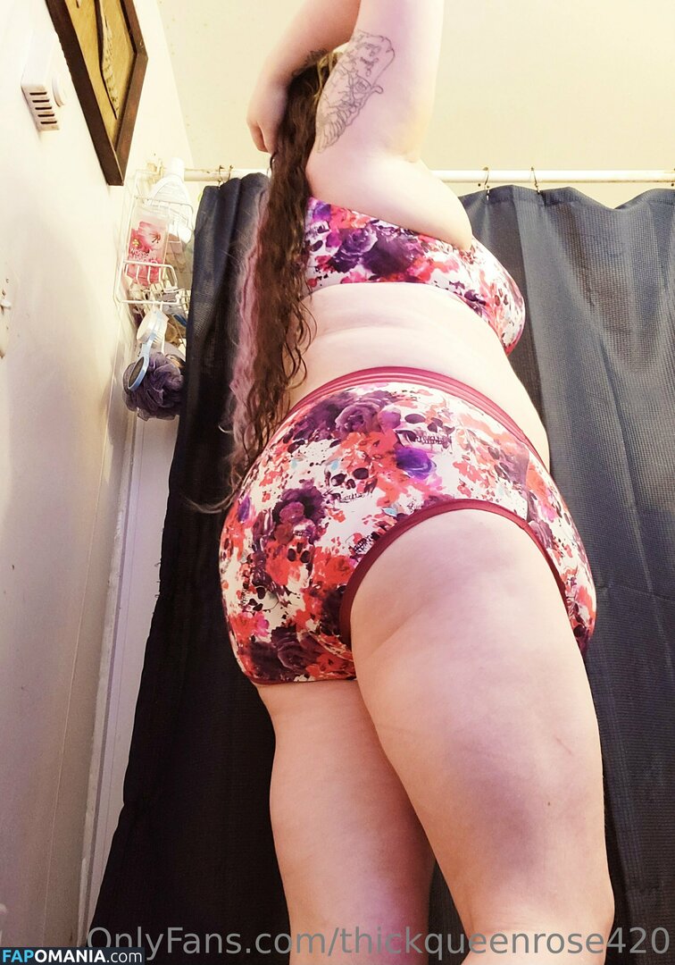 thickqueenrose420 / throatqueen420 Naken OnlyFans  Läckta Foto #17