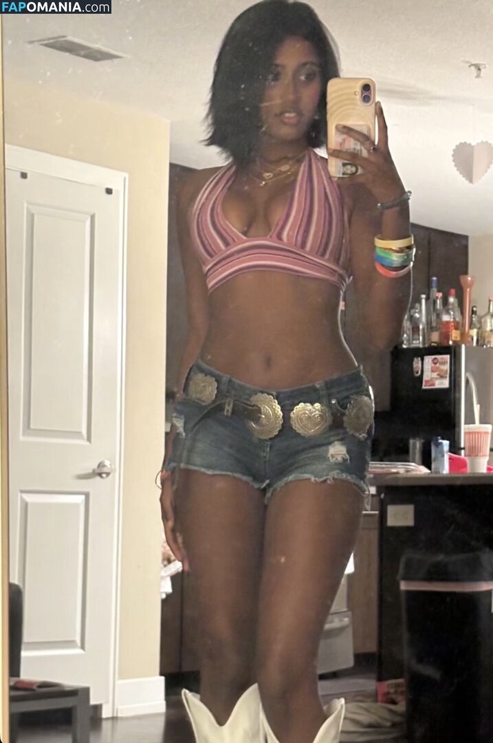 Thya Sridharan / thya.sridharan Naken OnlyFans  Läckta Foto #3