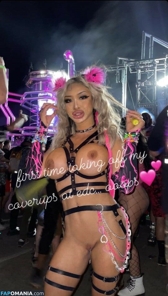 Tiffany Luu / luulii / tluuxox Naken OnlyFans  Läckta Foto #3