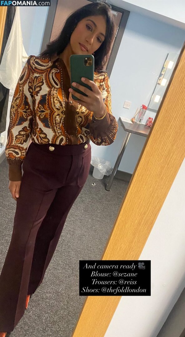 Tina Daheley / https: / tinadaheley Naken OnlyFans  Läckta Foto #5
