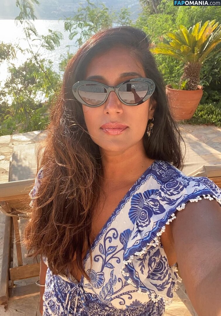 Tina Daheley / https: / tinadaheley Naken OnlyFans  Läckta Foto #11
