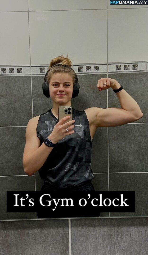 Tina Hausmann Naken OnlyFans  Läckta Foto #9