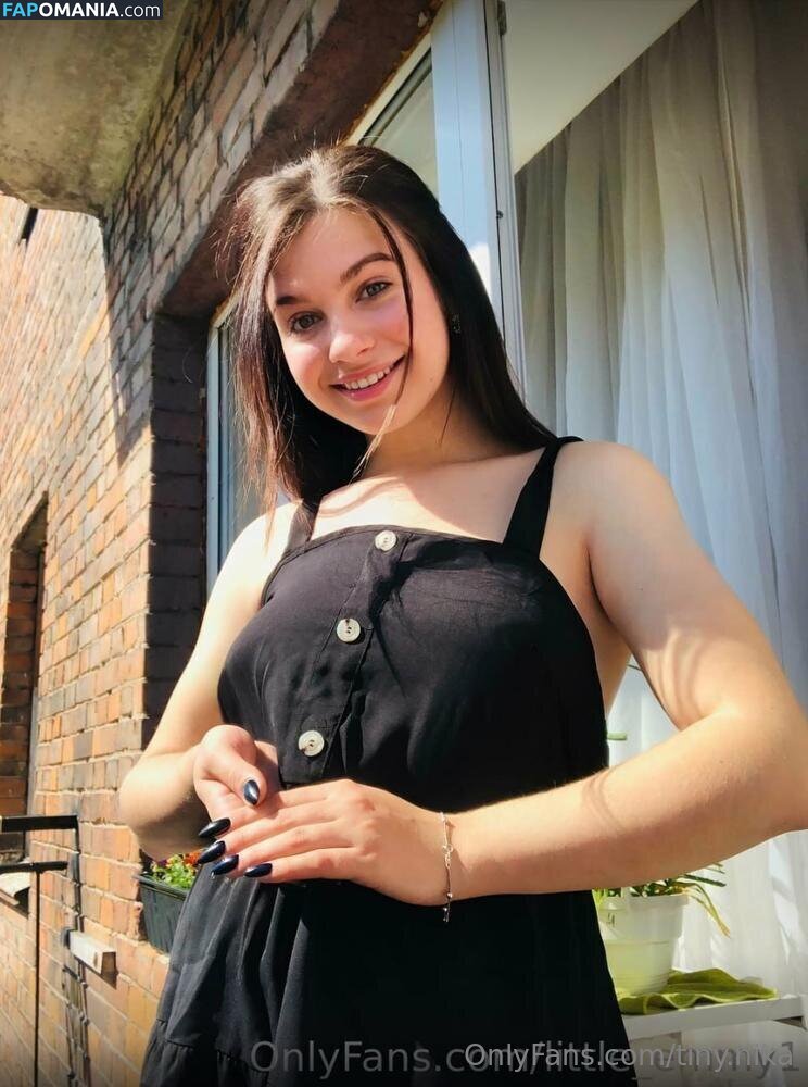 nikastinyhouse / tiny.nika Naken OnlyFans  Läckta Foto #1