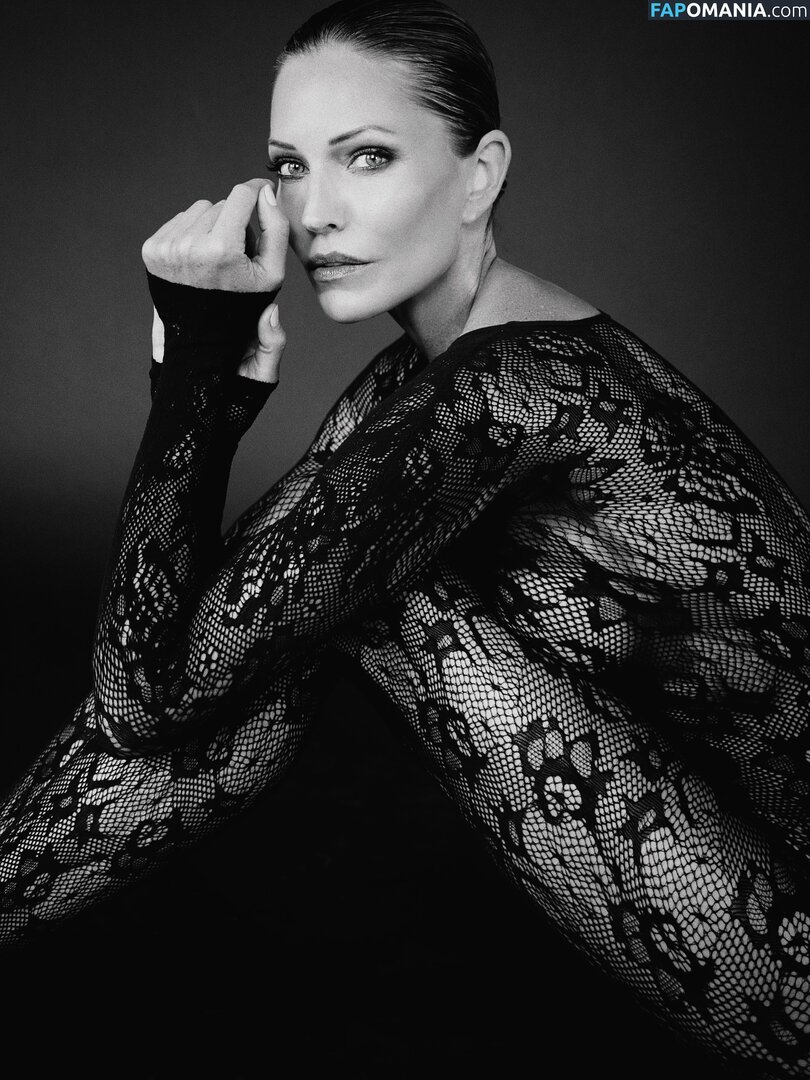 Cylon / Tricia Helfer / officialtriciahelfer / triciahelfer Naken OnlyFans  Läckta Foto #167