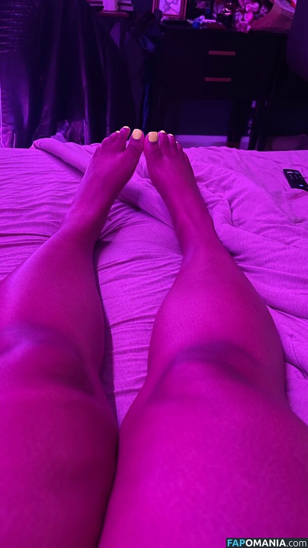 _Trillscott / thequeenzai Naken OnlyFans  Läckta Foto #3