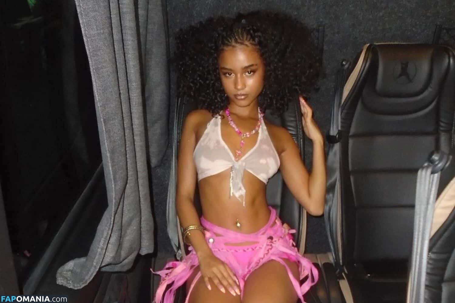 Tyla Laura Seethal / https: / tyla Naken OnlyFans  Läckta Foto #15
