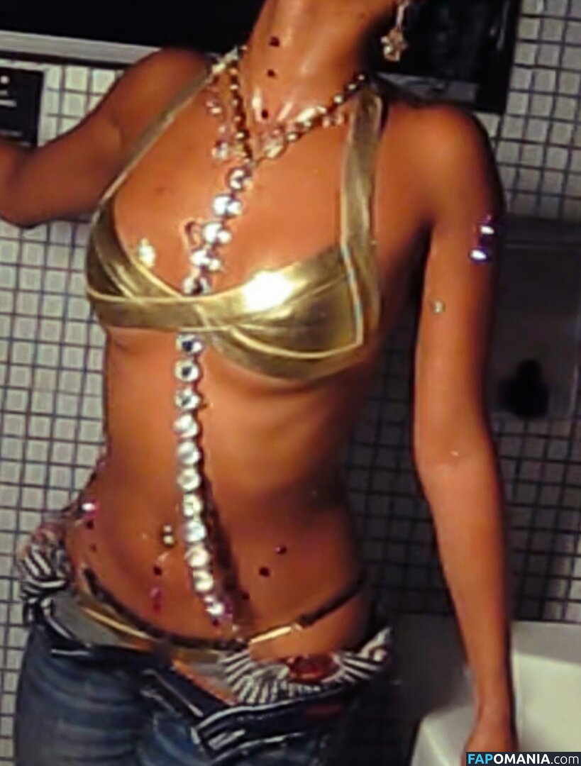 Tyla / Tyllaaaaaaa / https: Naken OnlyFans  Läckta Foto #60