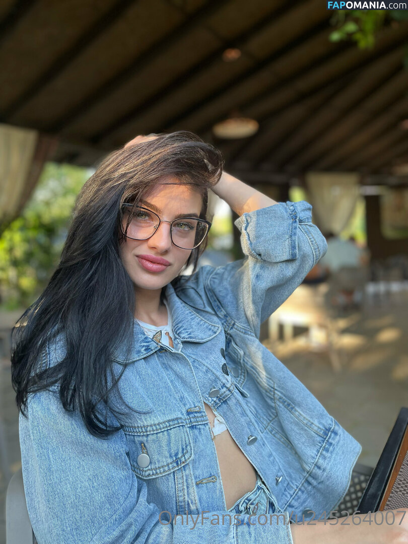u245264007 Naken OnlyFans  Läckta Foto #2