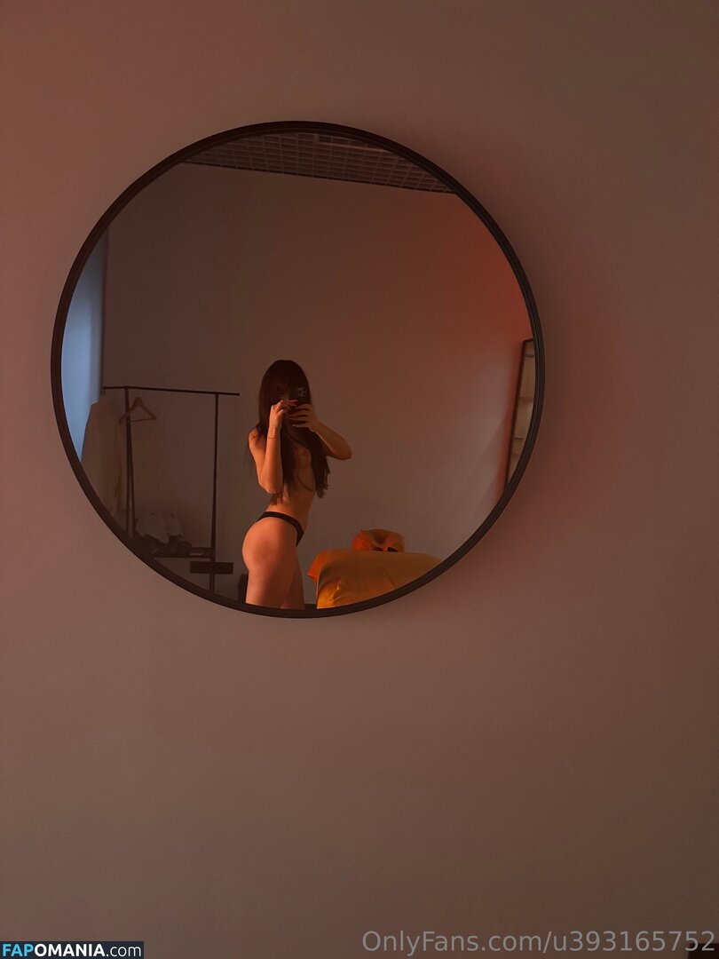 u393165752 Naken OnlyFans  Läckta Foto #13