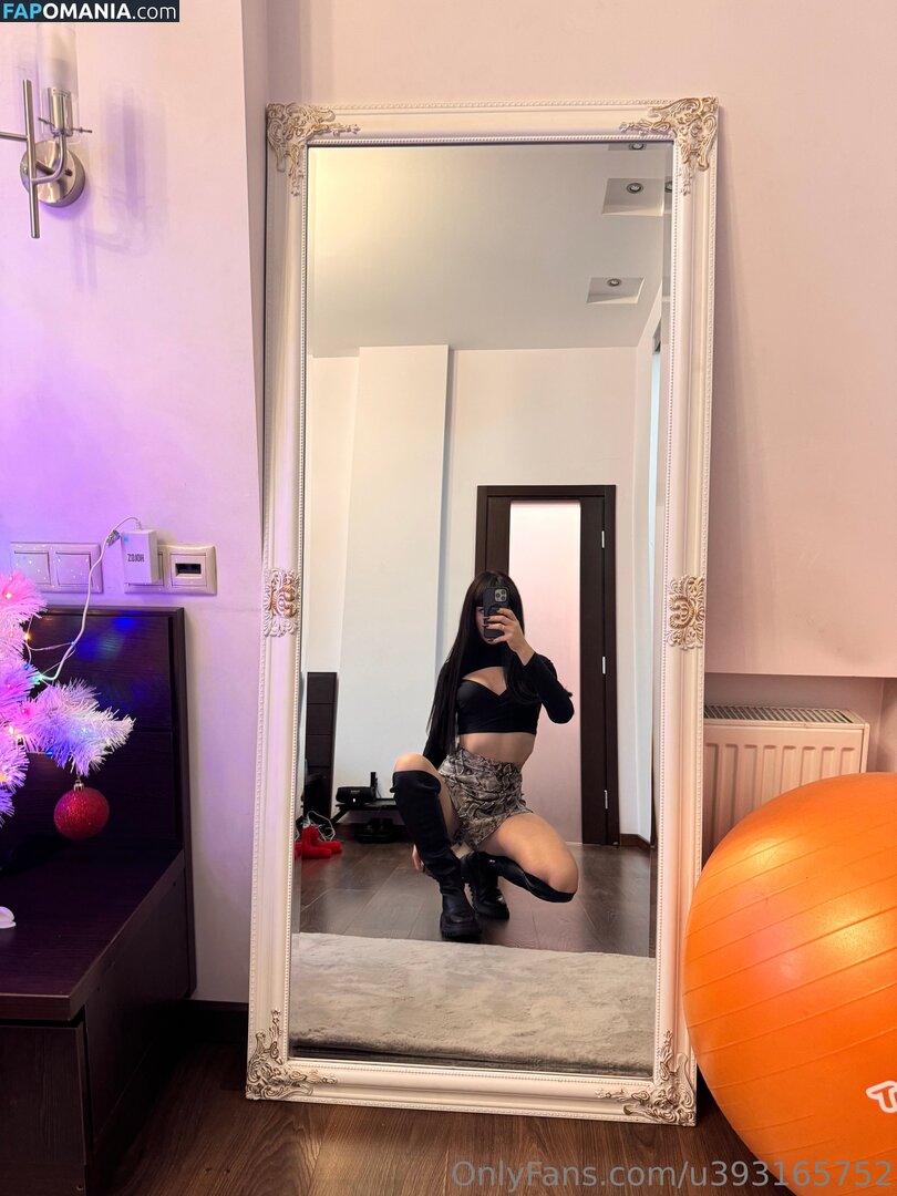 u393165752 Naken OnlyFans  Läckta Foto #14
