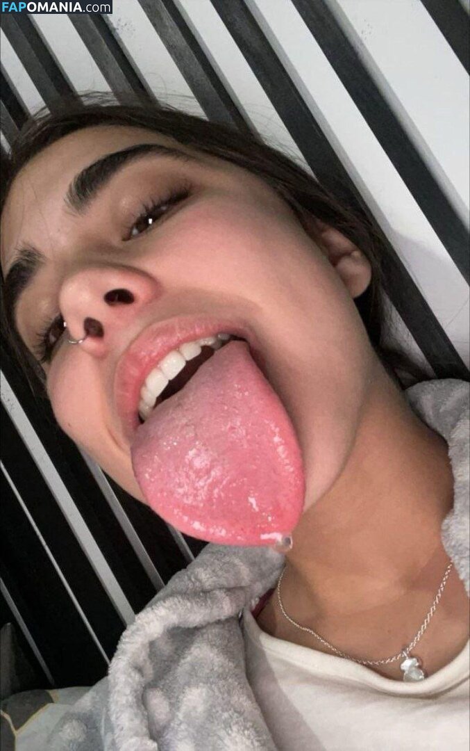 longuetongueegirl_ / noaablaancoo / u489105211 Naken OnlyFans  Läckta Foto #3