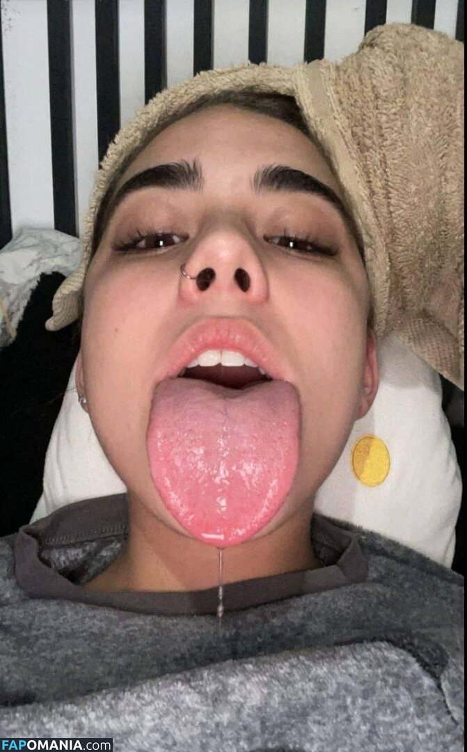 longuetongueegirl_ / noaablaancoo / u489105211 Naken OnlyFans  Läckta Foto #4