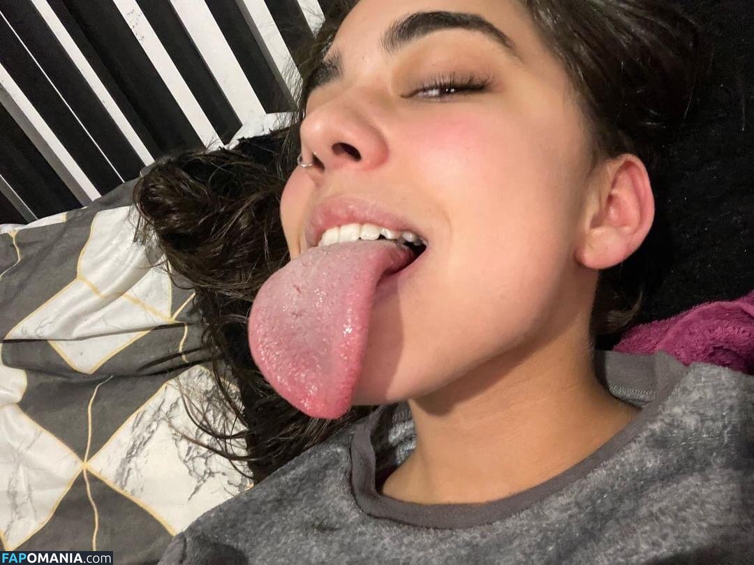 longuetongueegirl_ / noaablaancoo / u489105211 Naken OnlyFans  Läckta Foto #5