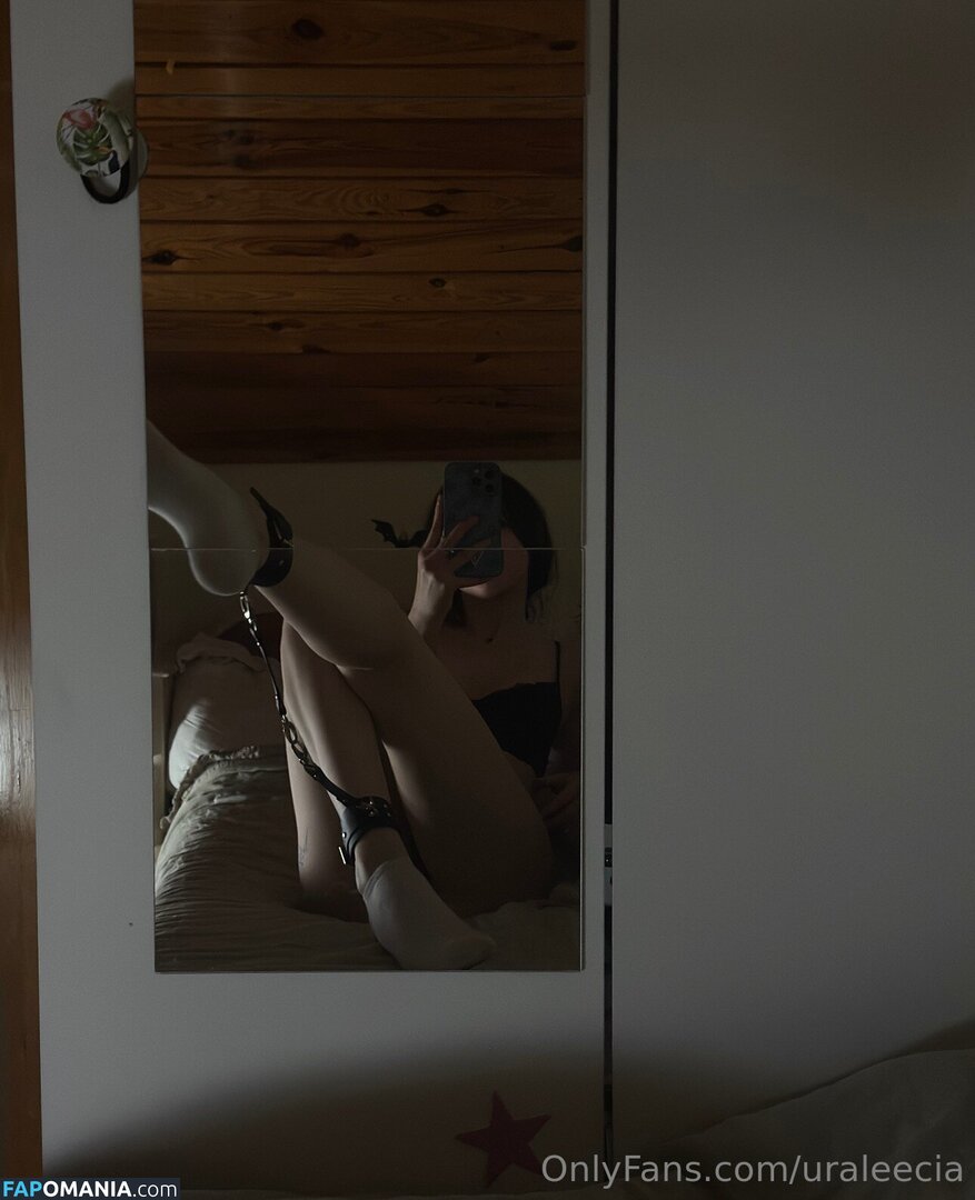 uraleecia Naken OnlyFans  Läckta Foto #4