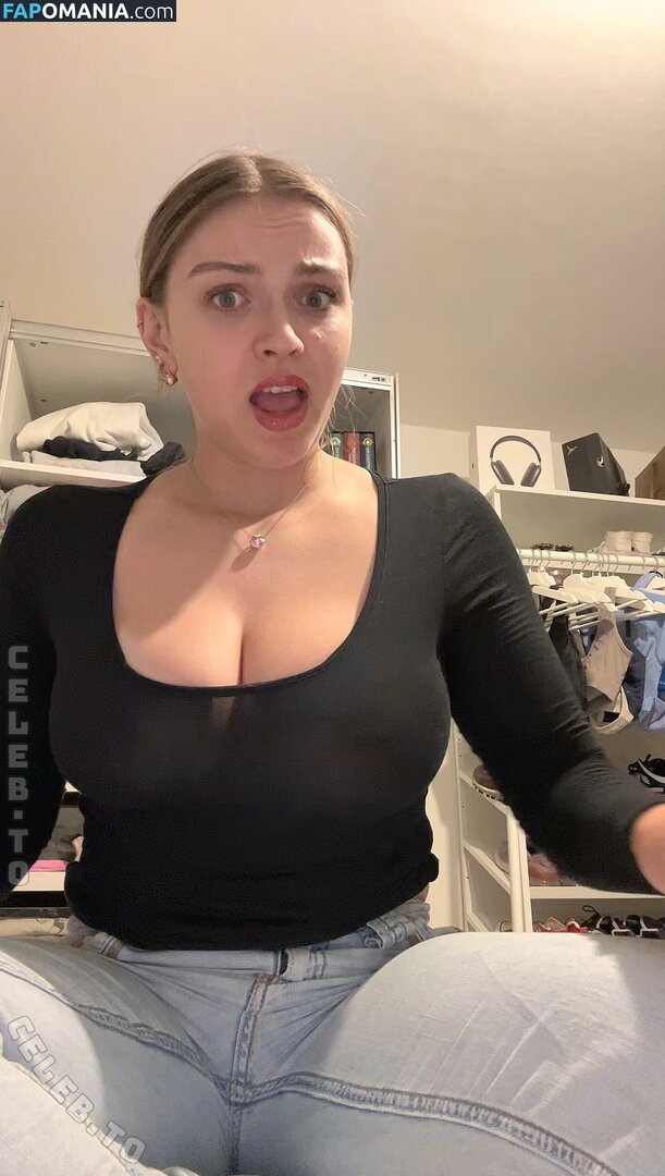 v.d.s.olivia Naken OnlyFans  Läckta Foto #4